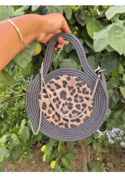 El Yapımı Leopar Desenli Yuvarlak Çanta, Antrasit Kordon ve Zincir Askılı Omuz Çantası fiyatları