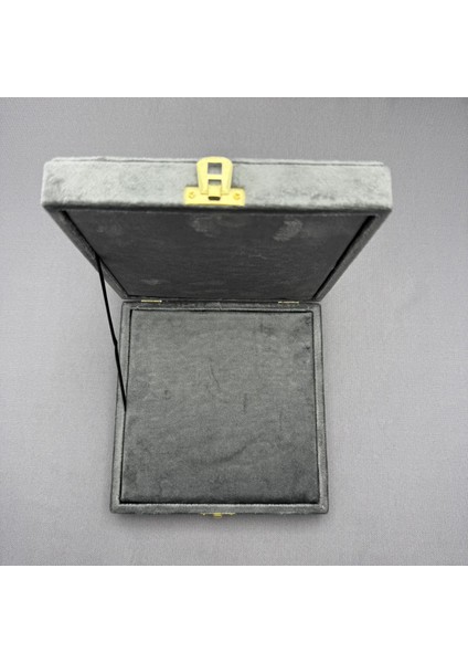 Özel Kare Gri Kadife Tespih Kutusu modelleri