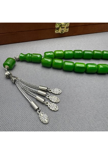 Yeşil Dik Hareli Kapsül Kesim Efe Maskot Tespih modelleri