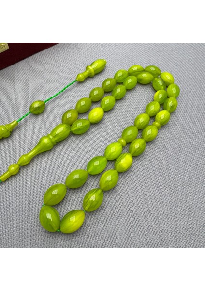 Yoğun Hareli Usta Işçilikli Yeşil Sıkma Kehribar Tespih