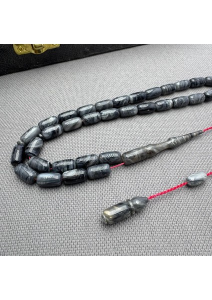 Usta Işçilikli Duman Gri Yoğun Hareli Sıkma Kehribar Tespih