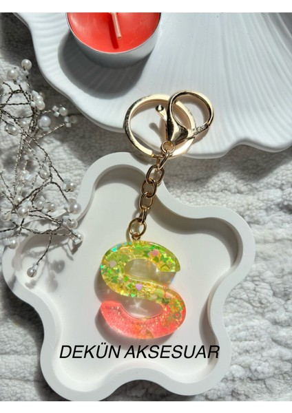 S Harfi El Yapımı Epoksi Anahtarlık