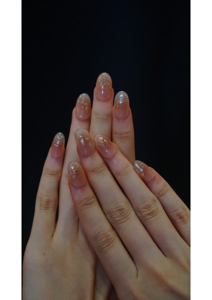 M Beden Nude Altın Yaprak Detay Takma Tırnak