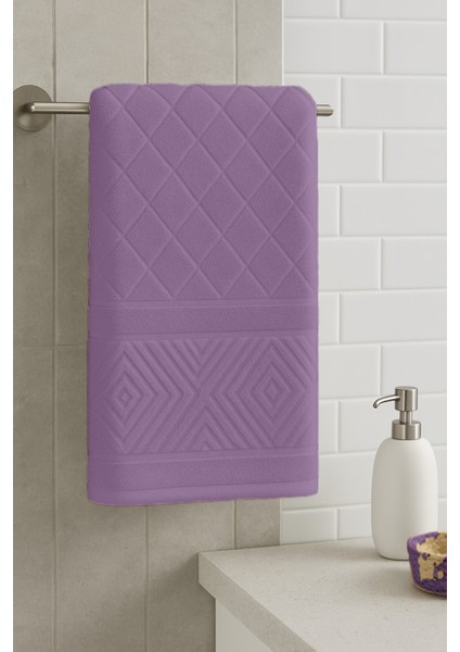 %100 Pamuk 100X150 cm Piramit Desenli Banyo Havlusu – Yumuşak & Su Emici fiyatları