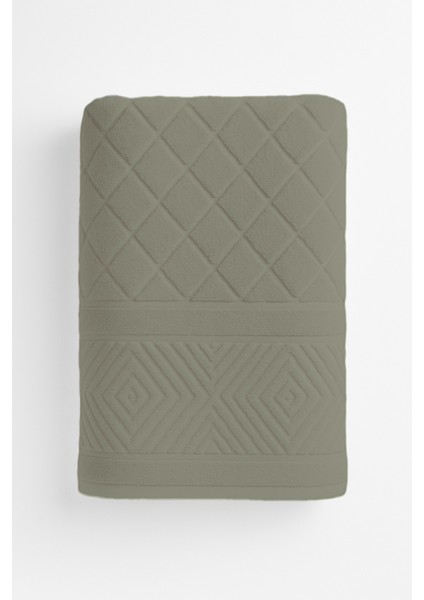 %100 Pamuk 100X150 cm Piramit Desenli Banyo Havlusu – Yumuşak & Su Emici