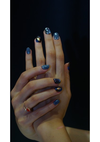 S Beden Mavi Altın Detay Takma Tırnak modelleri