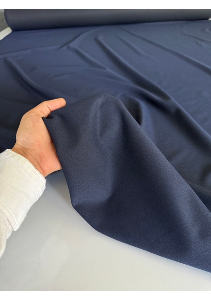En 150CM Enine ve Boyuna Likralı Poliviskon Esnek, Dökümlü, ve Tok (Elbise, Pantolon, Takımlık)