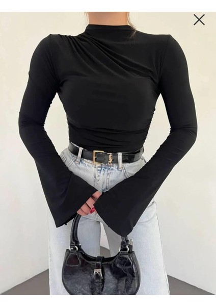 Minimalist Siyah Bluz – Balon Kol & Yüksek Yaka Tasarım modelleri