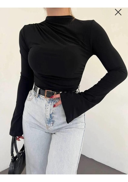 Minimalist Siyah Bluz – Balon Kol & Yüksek Yaka Tasarım fırsatları