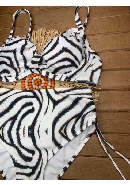 Kadın Siyah Likralı Esnek Şık Rahat Büyük Beden Telli Balenli Toparlayıcı Yüksek Bel Bikini Takım modelleri