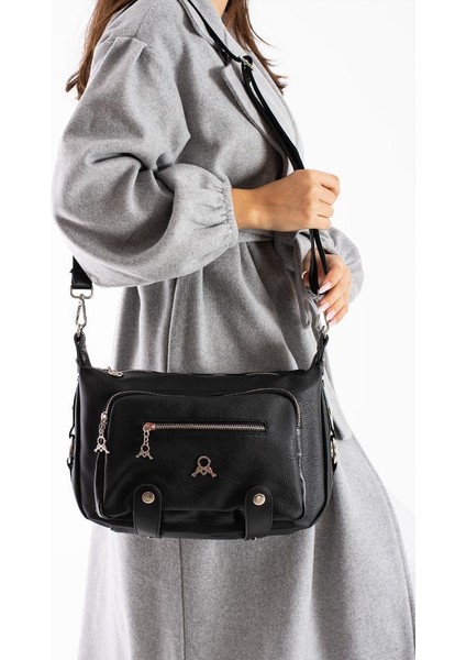 Kadın Postacı Çanta Çapraz Askılı Vegan Deri Omuz Çantası 32*22 cm Suni Deri Mega Bag fiyatları