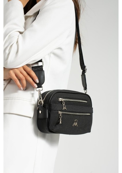 Kadın Postacı Çanta 23*18 cm Çapraz Askılı Suni Deri Omuz Çantası Mega Bag Günlük Kullanıma Uygun