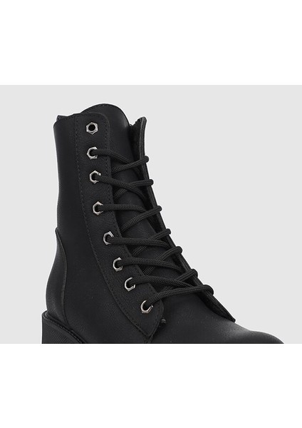 Siyah Kadın Bot indirimleri