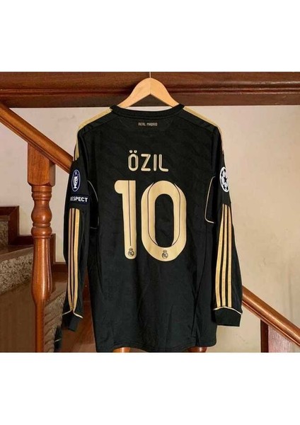 R.madridd 2011/12 Sezonu Mesut Özil Deplasman Nostalji Forması modelleri