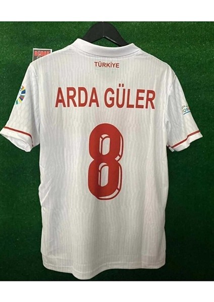 Türkiye Euro 2024 Iç Saha Forması (8 Numara) Beyaz