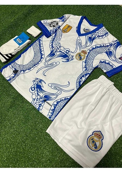 Real Madrid Yeni Sezon Cristiano Ronaldo Yılan Desenli Özel Çocuk Forması 4'lü Set fiyatları