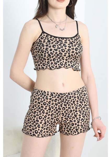 Kadın Leopar Desenli Kısa Askılı Şort Milan Kumaş Pijama Takımı