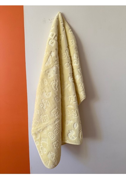 Geometrik Desenli Peluş Bebek Battaniyesi fiyatları