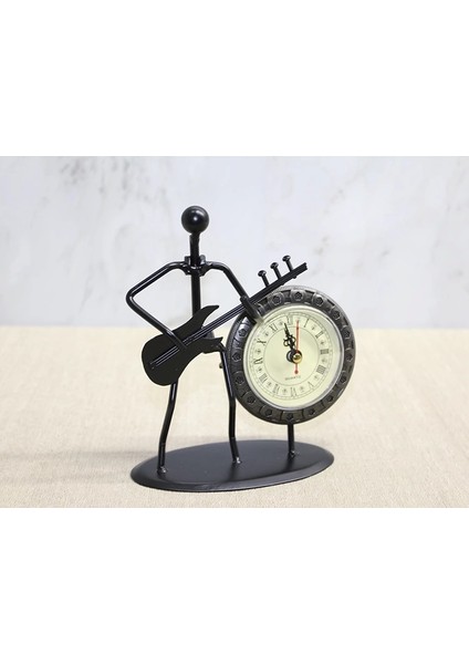Metal Saatli Gitar Çalan Müzisyen ALK4334