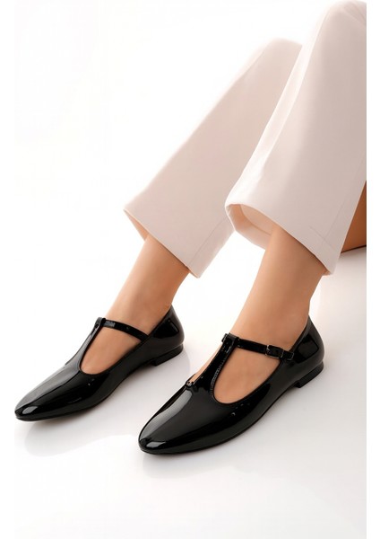 T-Strap Mary Jane Tasarım Babet