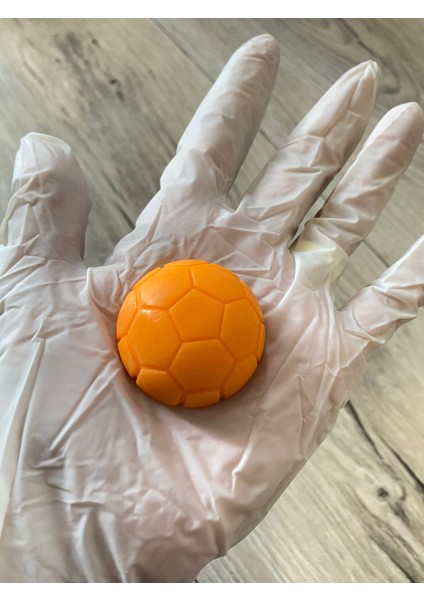 Hediyelik Sabunlar Iki Renkli Futbol Topları Pembe 8 Adet Kutu Içinde fiyatları