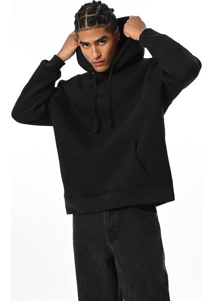 Sırt Yazı Detaylı Kapüşonlu Sweatshirt