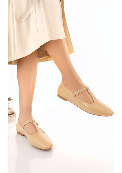 T-Strap Mary Jane Tasarım Babet