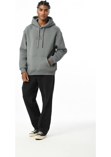 Sırt Yazı Detaylı Kapüşonlu Sweatshirt fiyatları