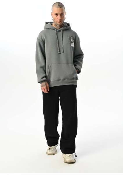 Baskılı Nakışlı Kapüşonlu Sweatshirt