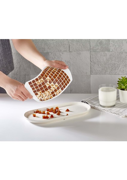 Pi̇rami̇t Buz Kalibi -146| 1 Adet