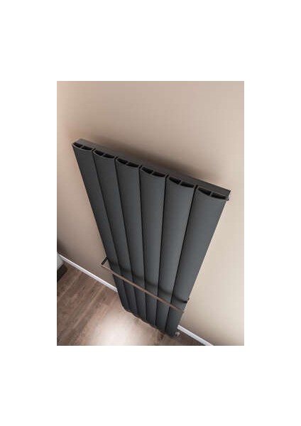 Kavala Dikey Alüminyum Radyatör 565X1800 Pütürlü Beyaz (Ral 9016)