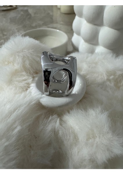 Kalın Oyuntulu Ayarlanabilir Silver Yüzük modelleri