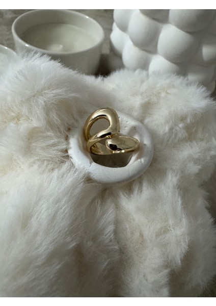 Sarmal Asimetrik Gold Yüzük