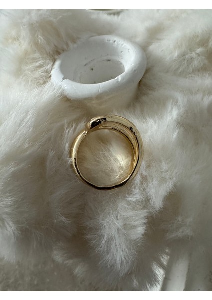 Sarmal Asimetrik Gold Yüzük modelleri