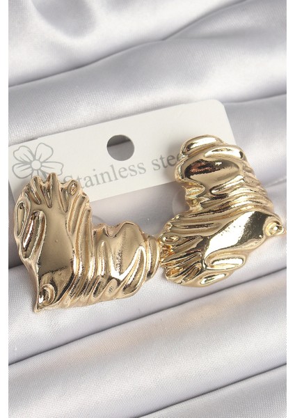 Pirinç Gold Renk Işlemeli Kalp Model Kadın Küpe
