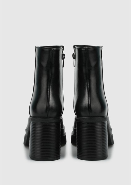 Siyah Kadın Bot fırsatları