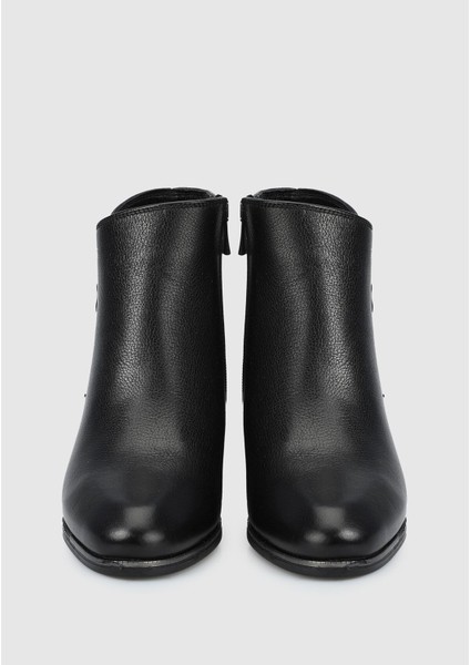 Siyah Deri Kadın Bot modelleri