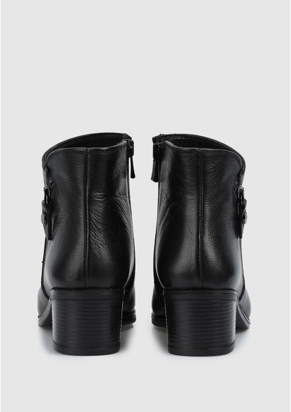 Siyah Deri Kadın Bot fırsatları