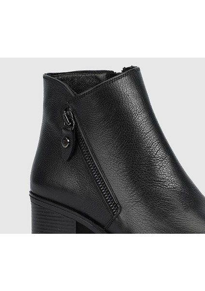Siyah Deri Kadın Bot indirimleri