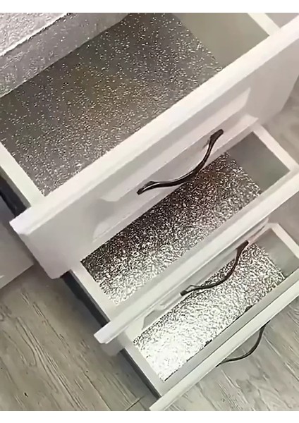 2 Metre Kendinden Yapışkanlı Silinebilir Mutfak Tezgah Üstü Sticker Folyo Gümüş Renk (5047) modelleri
