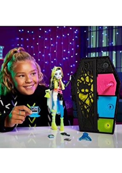 Neon Frights Model Bebek Frankie Stein Neon Renkli 3+ Yaş Kız Çocuklar İçin