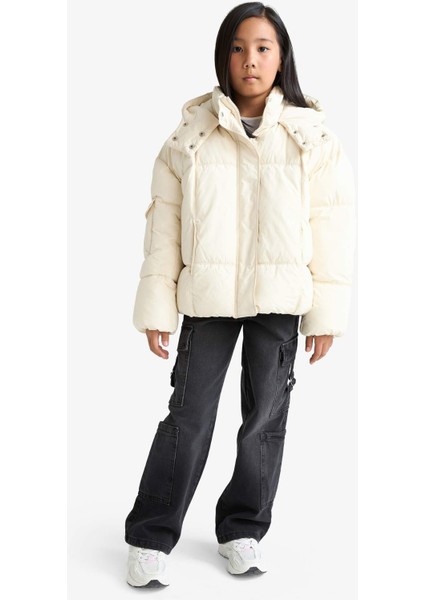 Kız Çocuk Kapüşonlu Fermuarlı Şişme Mont E9979A825AU fiyatları