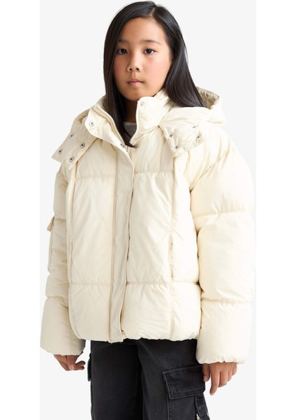 Kız Çocuk Kapüşonlu Fermuarlı Şişme Mont E9979A825AU modelleri