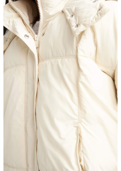 Kız Çocuk Kapüşonlu Fermuarlı Şişme Mont E9979A825AU indirimleri