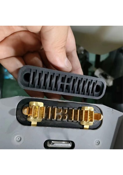 Djı T50 T40 T30 T30 T25 T20P Pil Soketi Fiş Toz Geçirmez Kılıf Güç Dağıtım Kartı Koruyucu Kapak 2 Pcs (Yurt Dışından) modelleri