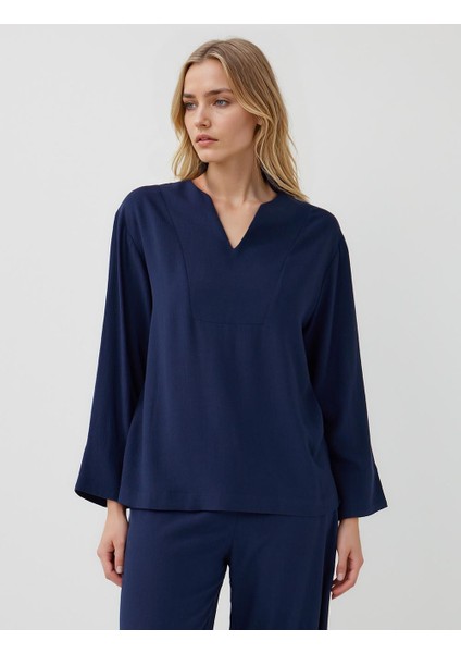 Lacivert Rahat Kesim Uzun Kollu V Yaka Dokuma Bluz