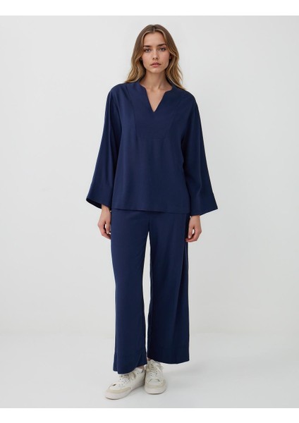 Lacivert Rahat Kesim Uzun Kollu V Yaka Dokuma Bluz fiyatları