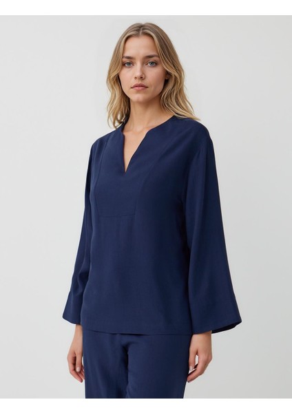 Lacivert Rahat Kesim Uzun Kollu V Yaka Dokuma Bluz modelleri