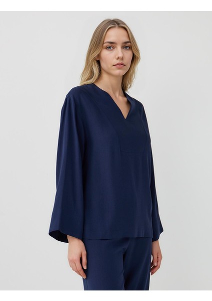 Lacivert Rahat Kesim Uzun Kollu V Yaka Dokuma Bluz fırsatları