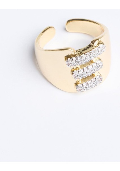 Altın Rengi Sıralı Parlak Taş Detaylı Yüzük modelleri